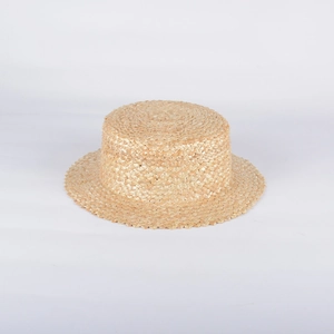 Chapeau canotier classique pour hommes en paille tressée avec bord plat et style épuré