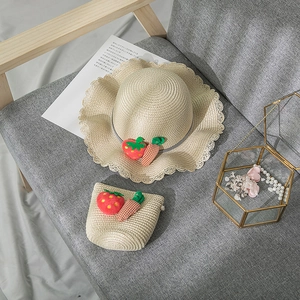 Ensemble chapeau de paille et mini sac pour enfant avec fraises et carottes mignonnes
