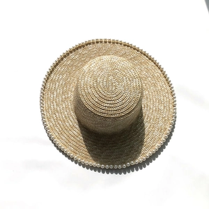 Women Wheat Straw Boater Hat Elegant Artificial Pearl Edge Wide Brim Sun Protection Summer Vacation Beach Flat Top Travel Straw Hat
