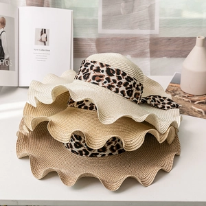 Women Summer Straw Hat With Leopard Ribbon Wavy Wide Brim Sun Hat Foldable Beach Vacation Straw Weaving Paper Hat For Ladies