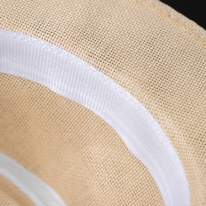 Detail 13