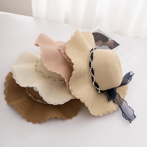 Women Wide Brim Paper Straw Hat With Artificial Pearl Bow Decoration Scalloped Edge Sun Protection Elegant Beach Vacation Summer Cap