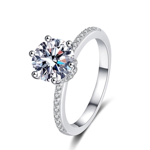 Bague élégante en argent sterling S925 avec moissanite 2 carats et serti à six griffes