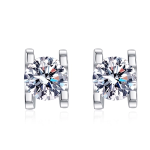 Elegant S925 sterling silver moissanite stud earrings featuring modern H-shaped setting