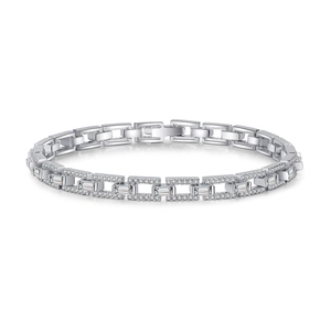 Bracelet luxueux en argent sterling S925 avec maillons rectangulaires pavés de moissanite