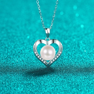 925 Sterling Silver Heart Pendant Necklace With Freshwater Pearl And Moissanite Elegant Clavicle Chain For Women Jewelry