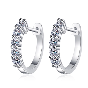 S925 Sterling Silber U-Ohrringe mit sieben brillant geschliffenen Moissanit-Steinen
