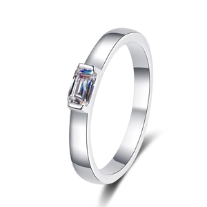 S925 sterling silver ring featuring emerald-cut moissanite in a half-bezel setting