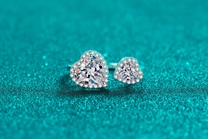 Detailed macro shot of an adjustable S925 sterling silver ring with double heart-shaped stones