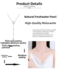 Gros plan du collier en Y en argent 925 avec perle d'eau douce et moissanites