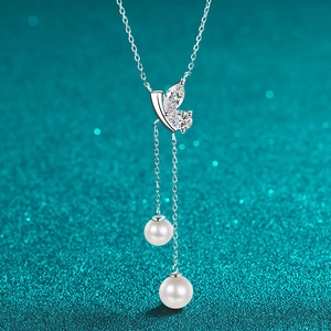 Collier Pendentif Papillon en Argent Sterling 925 Moissanite Perle d'Eau Douce Élégant Choker Double Gland pour Femme