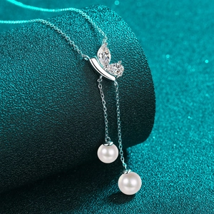 Collier papillon en argent S925 avec éclats de moissanite et doubles perles pendantes