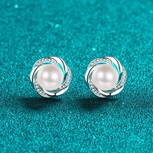 Boucles d'Oreilles Clous en Argent Sterling 925 avec Moissanite et Perles d'Eau Douce Design Fleur de Prunier Bijoux Femme