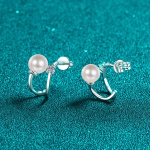Elegant S925 sterling silver U-shaped stud earrings with round pearls and clear zircons