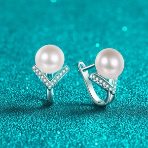 Elegant S925 sterling silver V-shape earrings with natural freshwater pearls and moissanite