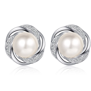 Boucles d'oreilles fleurs de prunier en argent S925 avec moissanite et perles blanches
