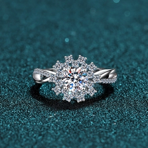 Bague Tournesol en Argent Sterling 925 pour Femme Moissanite Zirconia Coupe Ronde Bande Torsadée Bague de Fiançailles Fleur