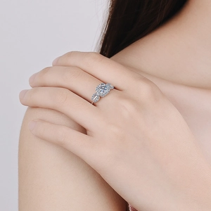 S925 sterling silver halo moissanite ring with round center stone and leaf side accents