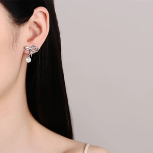 S925 silver bow stud earrings with sparkling moissanite and round white pearl drop