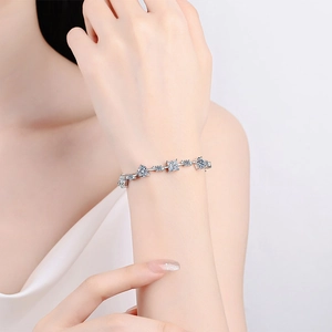 Bracelet en argent sterling S925 avec moissanite cœur et carrée pour femmes