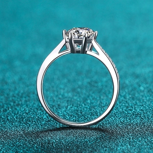 Classic six-prong S925 sterling silver ring with a brilliant round moissanite stone