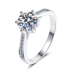 Classic six-claw S925 sterling silver ring with sparkling round moissanite stones