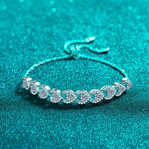 Bracelet en Argent Sterling 925 avec Moissanite Cœur pour Femme Fermoir Bolo Réglable Coupe Ronde Incrusté Bijoux de Mode Luxe