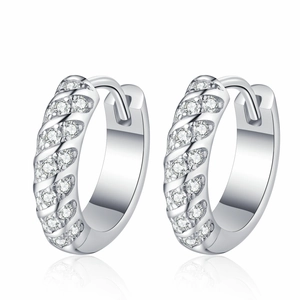 Minimalist S925 sterling silver hoop earrings with twisted moissanite pavé stones