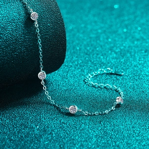Bracciale in argento sterling S925 moissanite con quattro pietre preziose tonde