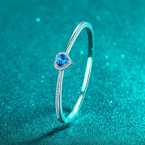 925 Sterling Silver Moissanite Heart Bangle Bracelet For Women 1.45ct Heart Cut Blue White Moissanite Elegant Jewelry Gift