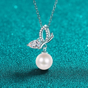 925 Sterling Silver Moissanite Freshwater Pearl Butterfly Pendant Necklace Elegant Sweet Princess Style Women Jewelry Wedding Gift