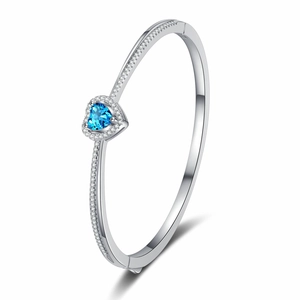 Elegant S925 sterling silver heart-shaped blue moissanite bracelet with micro-pave crystals