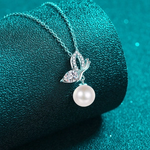 Elegant S925 silver butterfly necklace with moissanite pendant and round white pearl
