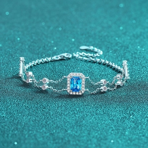 S925 Sterling Silber Armband mit rechteckigem blauem Saphir und Doppelketten-Design