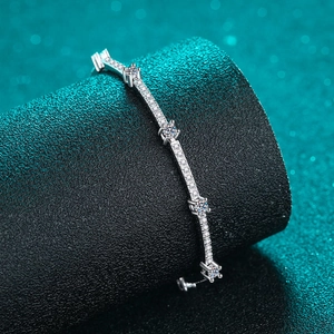 Elegant S925 sterling silver moissanite tennis bracelet for women with four-prong settings