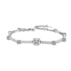 Elegant S925 sterling silver moissanite bracelet with square design and lobster clasp
