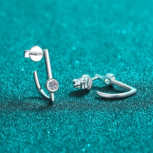 Minimalist S925 sterling silver irregular curved earrings with sparkling moissanite stones