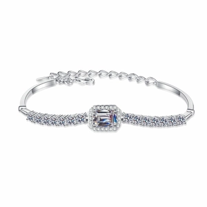 S925 sterling silver emerald-cut moissanite bracelet with adjustable clasp closure