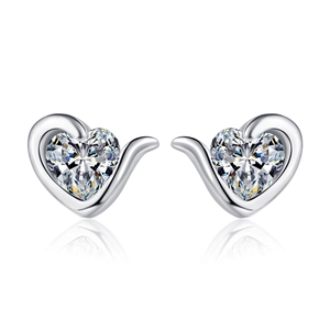 Elegant S925 sterling silver heart-shaped moissanite stud earrings with a sleek silver outline