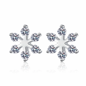 Elegant S925 sterling silver snowflake stud earrings with sparkling round cut stones
