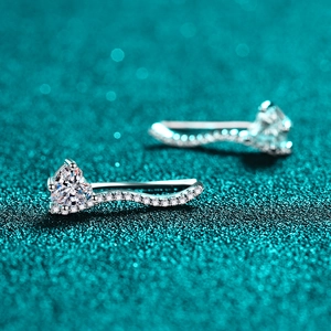 S925 sterling silver moissanite heart stud earrings with sparkling wavy diamond lines