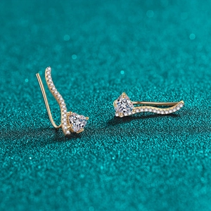 Élégantes boucles d'oreilles cœur en argent 925 avec moissanite étincelante en or champagne