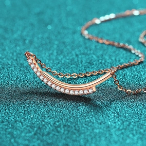 Minimalist S925 sterling silver smiley bar necklace in rose gold finish with pavé moissanite
