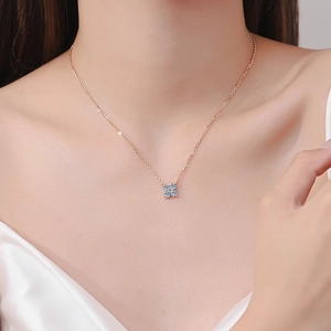 S925 sterling silver necklace with rose gold four-leaf clover pendant and blue zircon