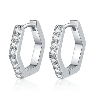 Boucles d'oreilles hexagonales en argent S925 avec rangée de pierres moissanite éclatantes