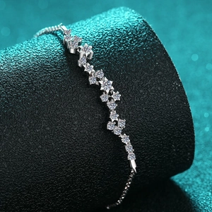 Adjustable S925 sterling silver moissanite bracelet with star-shaped cluster design
