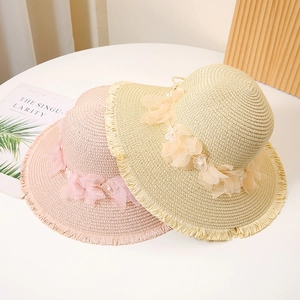 Breitkrempiger Strohhut mit Blumenkranz und Perlen für Damen Sommer Strandurlaub Mode