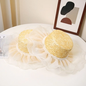 Chapeau De Paille Canotier À Toit Plat Avec Volants En Organza Et Bordure En Künstliche Perles Protection Solaire Plage Femme