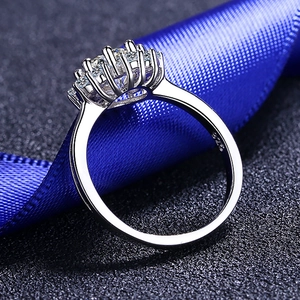 Anello girasole in argento S925 moissanite con brillanti pietre a taglio rotondo