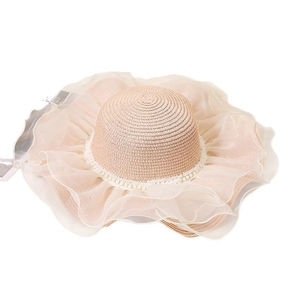 Chapeau de soleil élégant en paille avec bordure en dentelle et détails de perles
